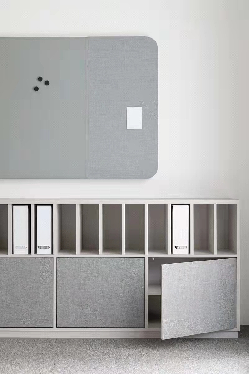 灰白调办公空间，纯净享受