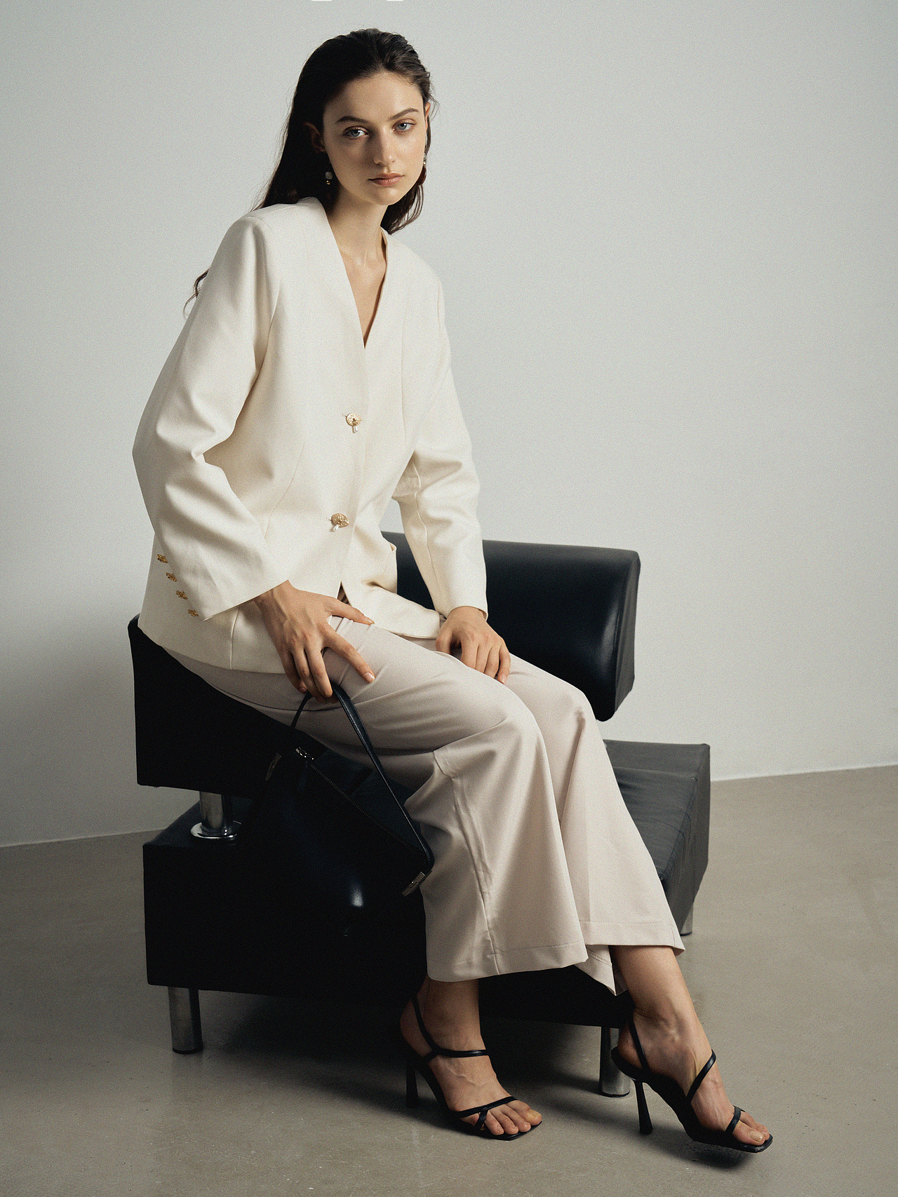 Eyes won't lie | Minimalism Lookbook（图ZMzQ2ODQ5Mjg0） - 时尚/艺术摄影 - 站酷设计师Dreamy安然原创素材 - 站酷ZCOOL