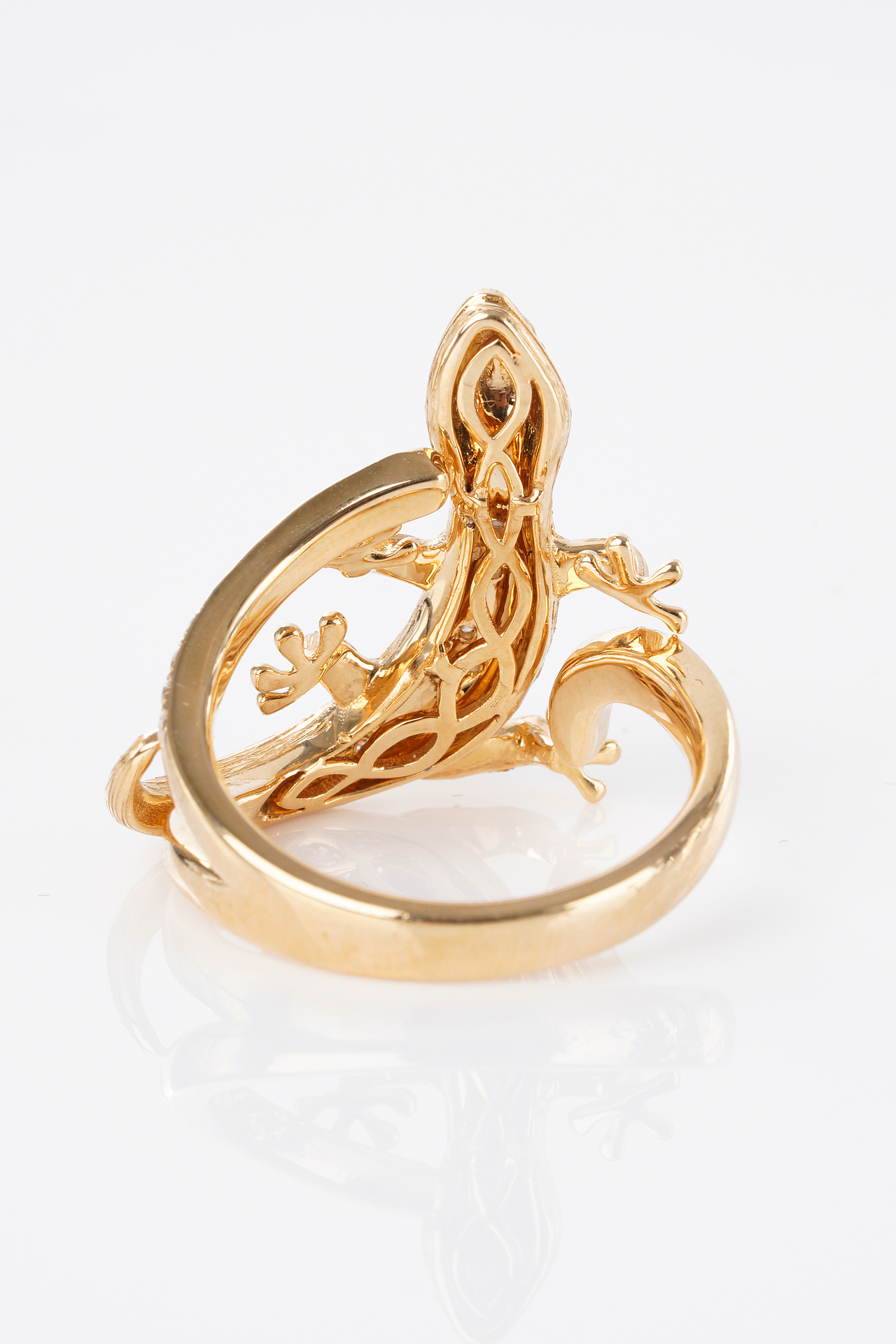 壁虎戒指 | 奢侈品（图ZMzEzODgyOTQ0） - 产品摄影 - 站酷设计师欧兰萍原创素材 - 站酷ZCOOL