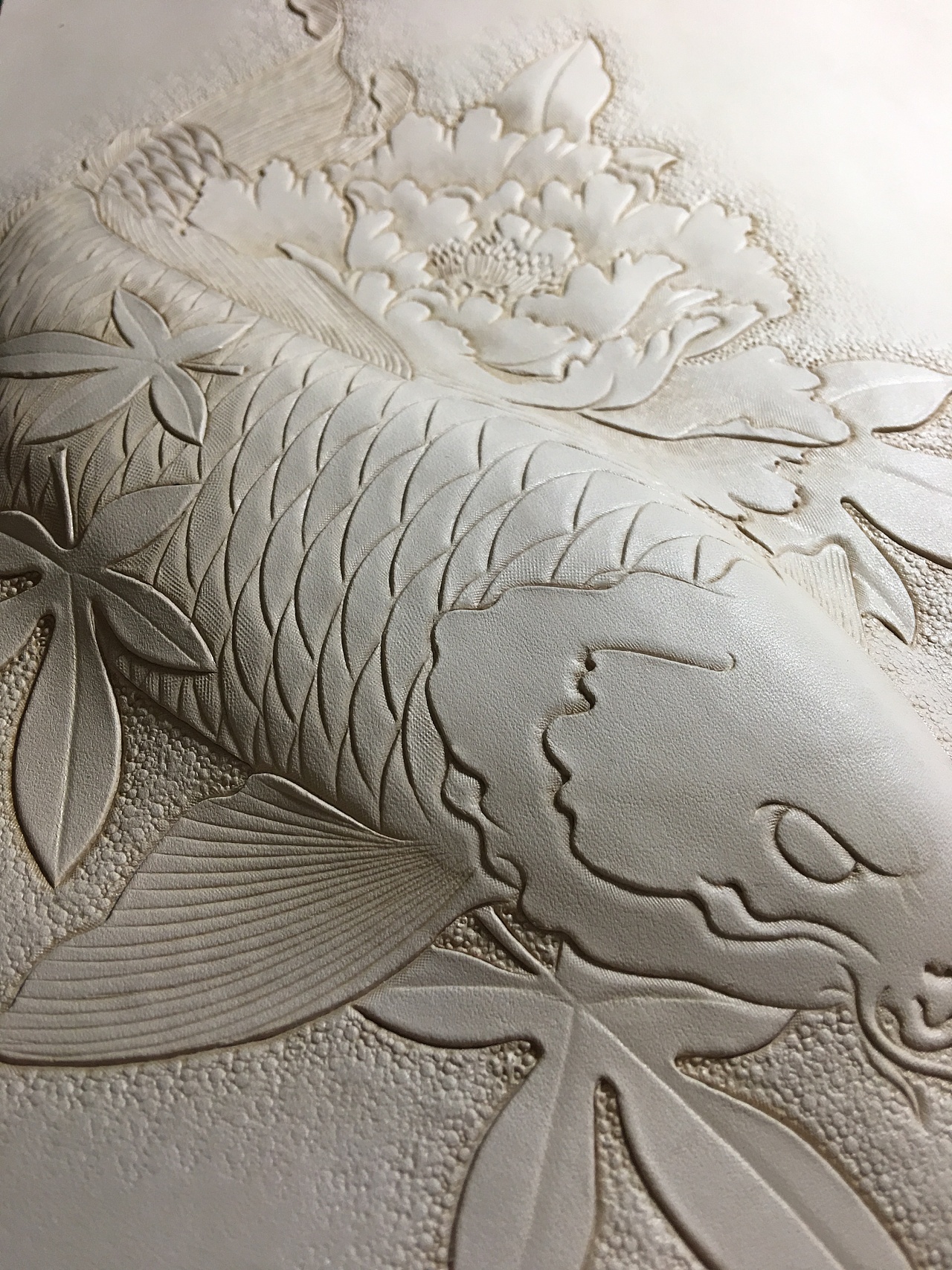 皮雕画—-富贵锦鲤