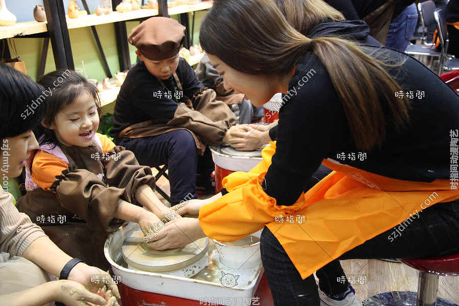 时指间陶艺加盟馆创业赚钱