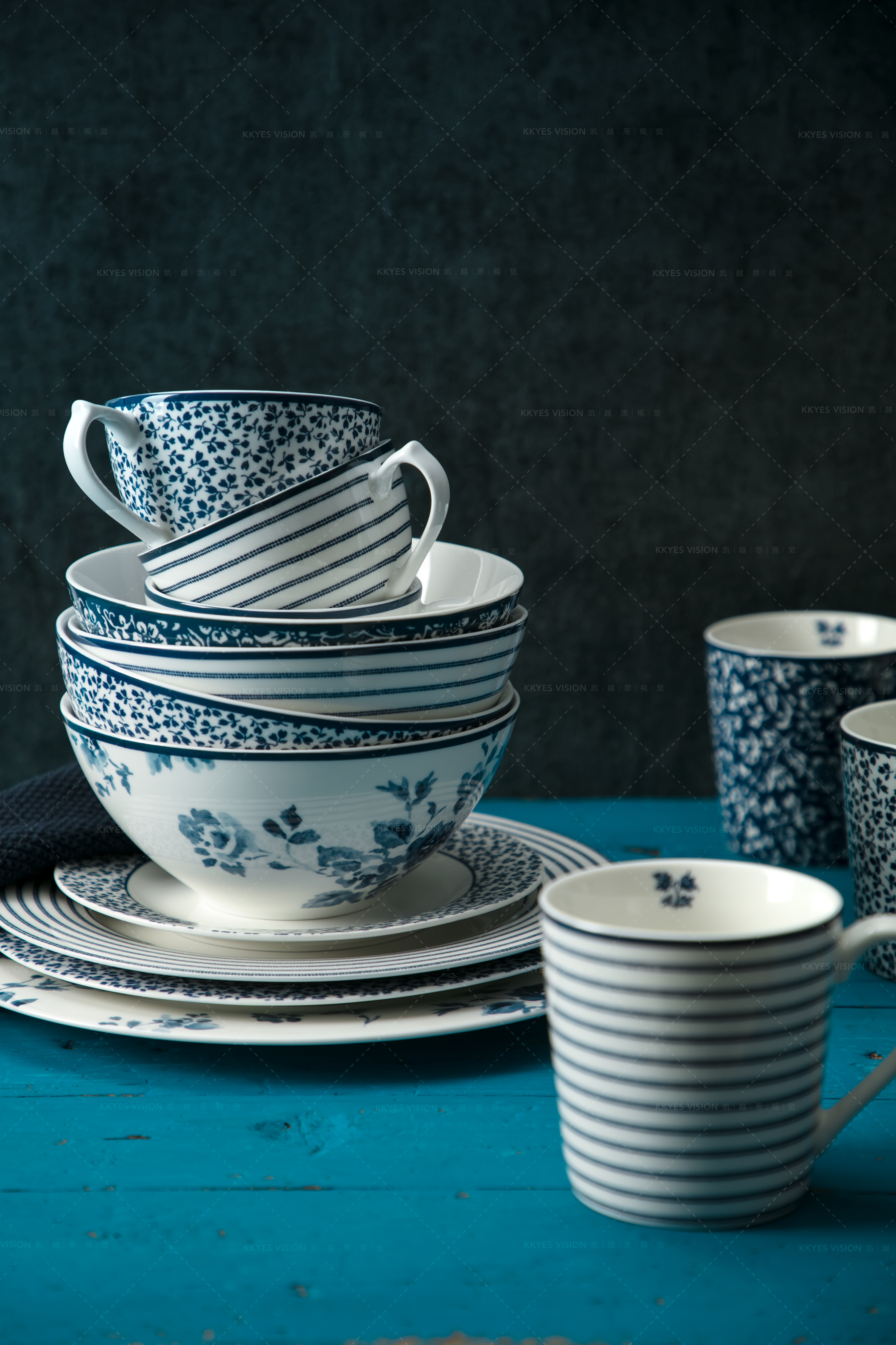 餐具 餐盘 瓷器 茶杯 青花瓷 静物拍摄南京商业摄影