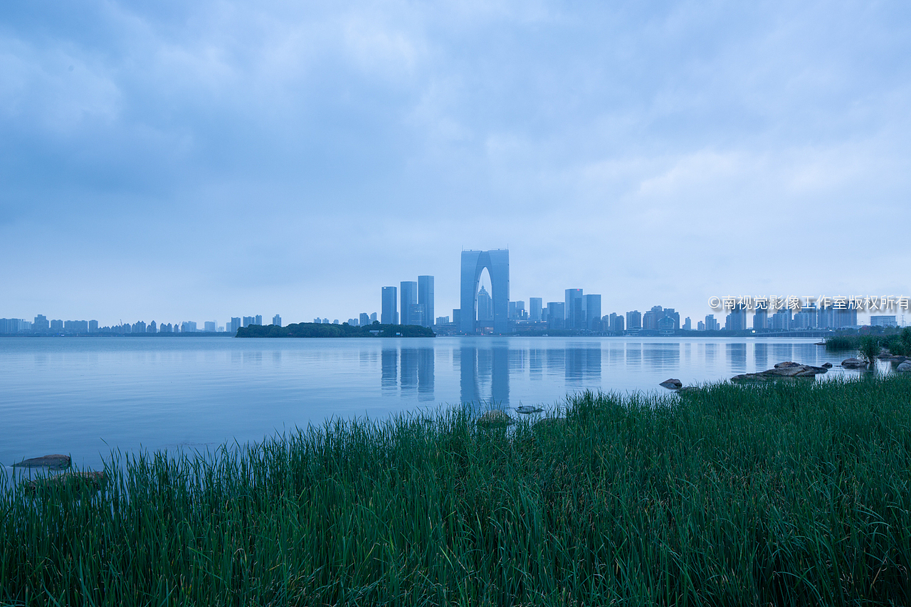 苏州东方之门夜景拍摄|苏州城市景观|苏州建筑空间摄影