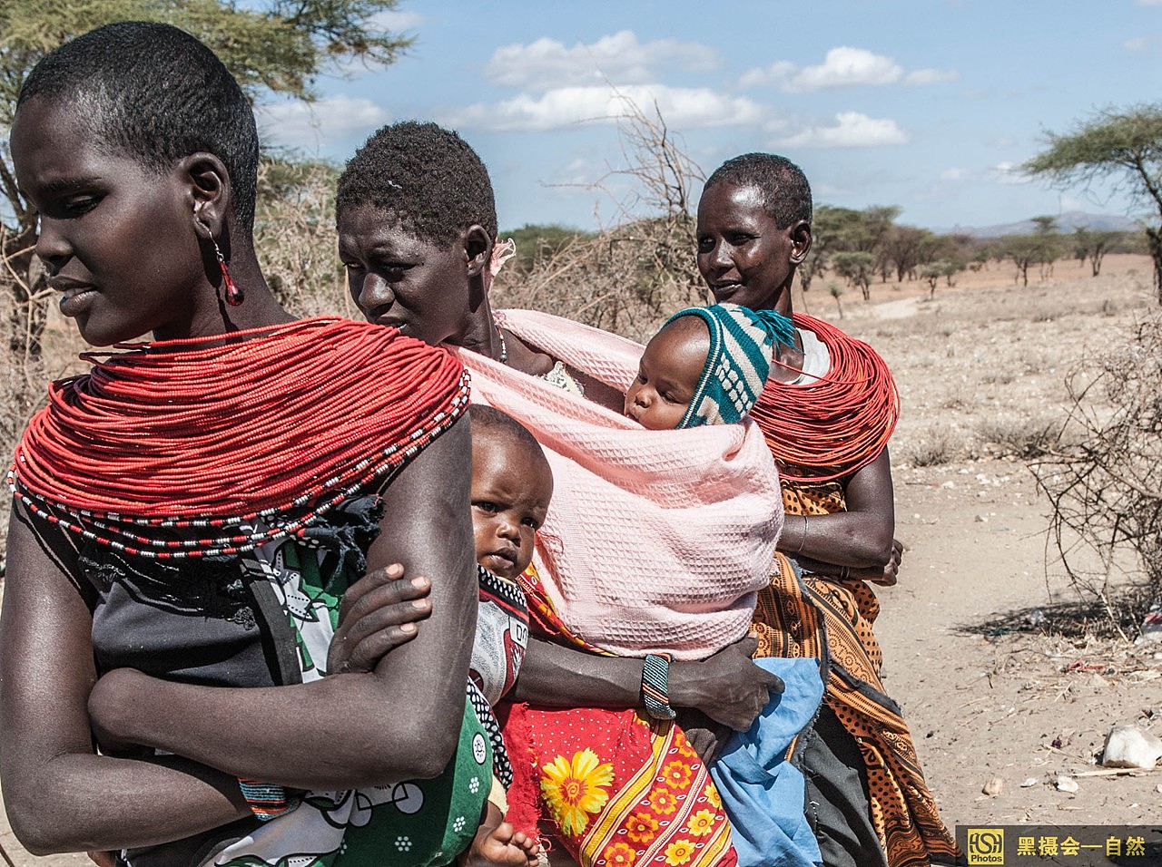 人在非洲走进游牧的桑布鲁族