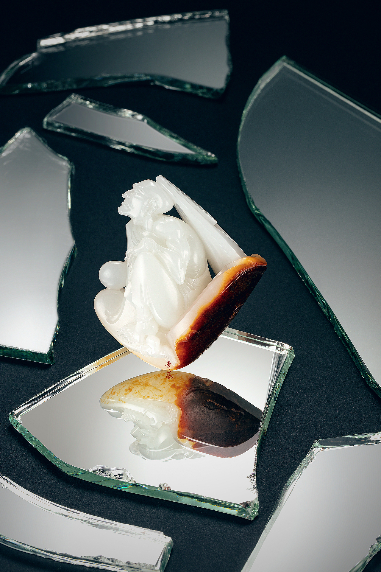 《玉面朝天》-玉雕艺术品视觉