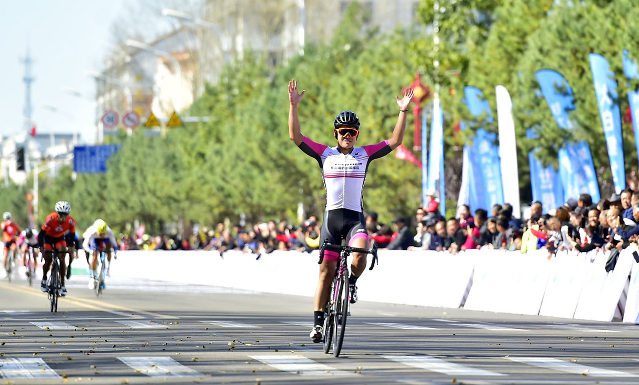 中国铁力小兴安岭国际自行车赛（图ZMTk2MzEyNjA4） - 品牌 - 站酷设计师应云何住原创素材 - 站酷ZCOOL