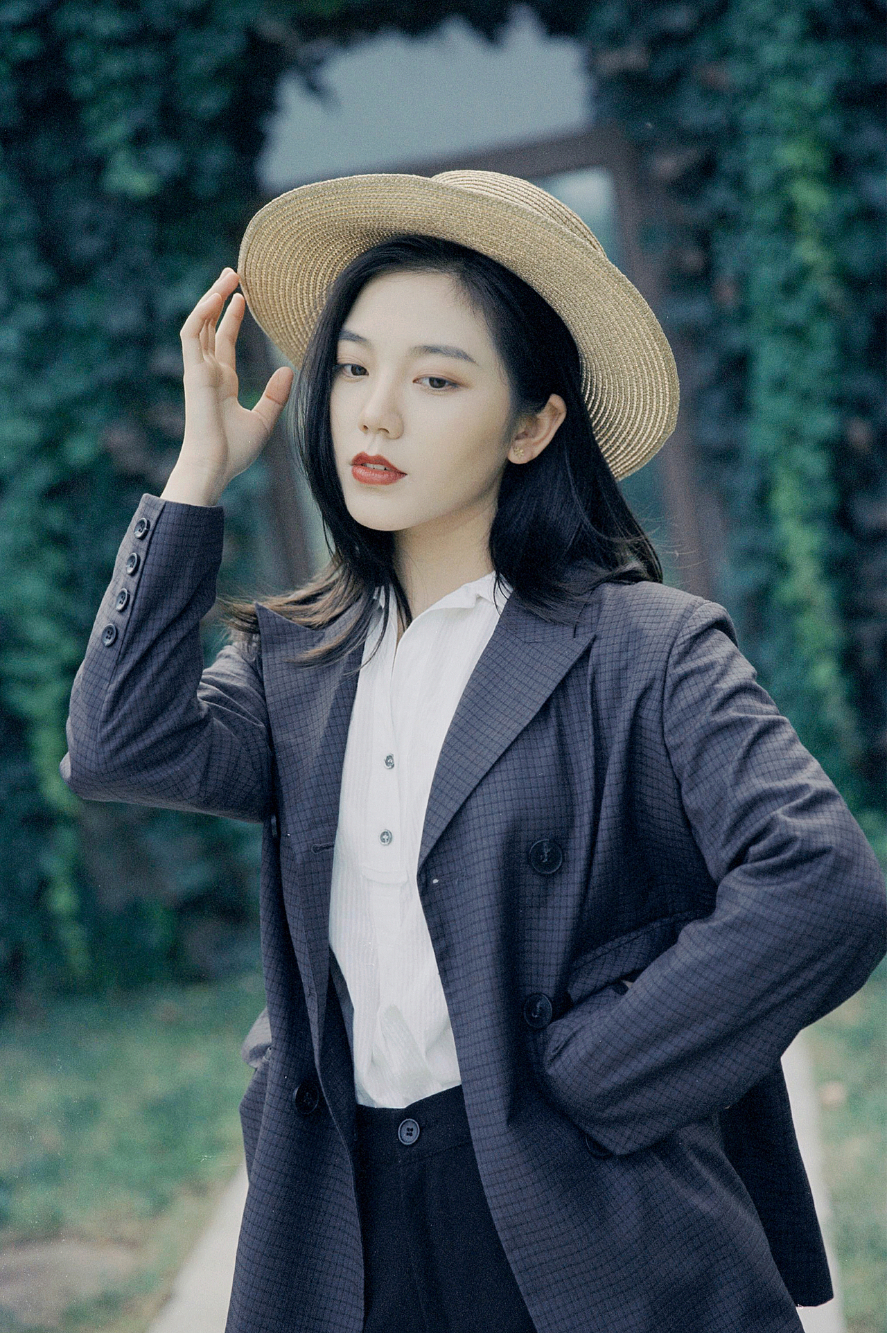 生活原本沉闷，跑起来就会有风🍃（图ZMjMxMDQ0MDg0） - 人像摄影 - 站酷设计师纪然Satan原创素材 - 站酷ZCOOL