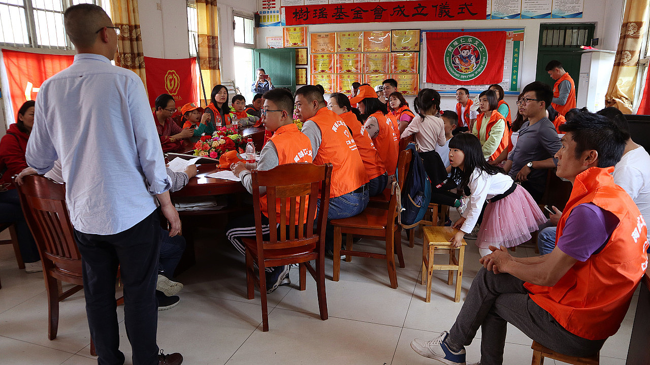 阿味大虾火锅连锁品牌素材图 - 素材网