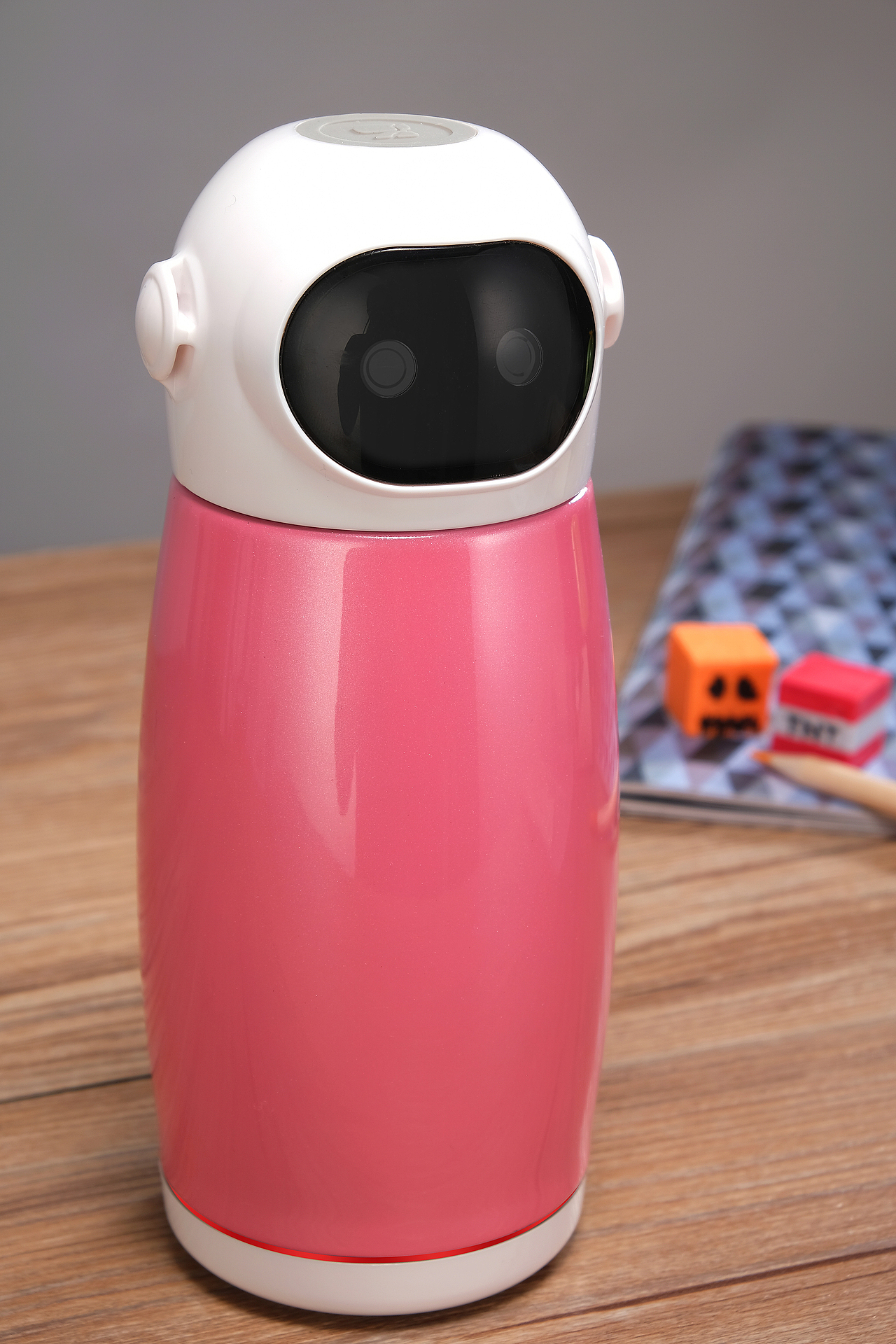 嘿逗儿童智能水杯