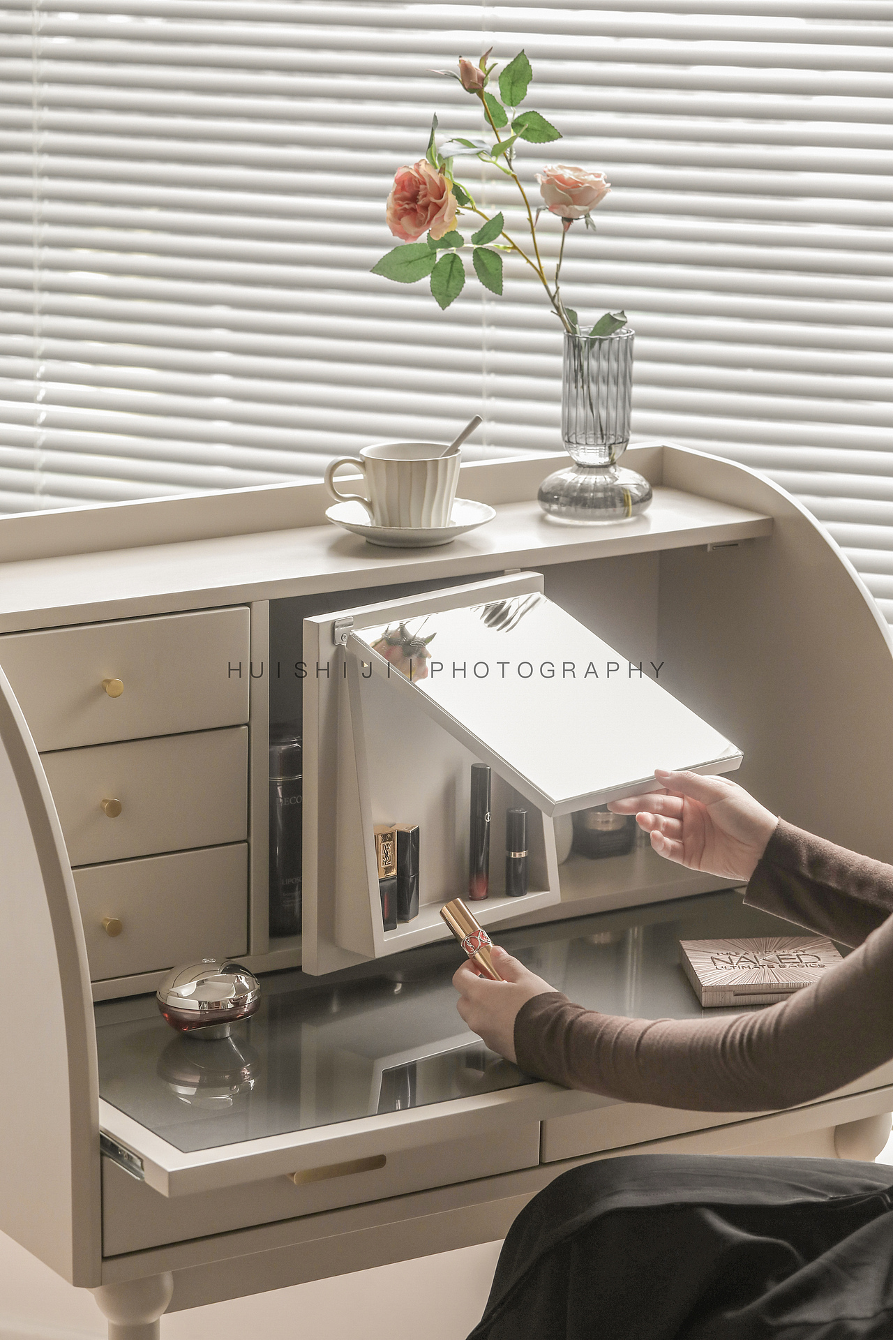 静物摄影｜#生野安室·原创家具# 雲 朵 ☁️（图ZMjc3MjYyNTAw） - 产品摄影 - 站酷设计师绘食集原创素材 - 站酷ZCOOL