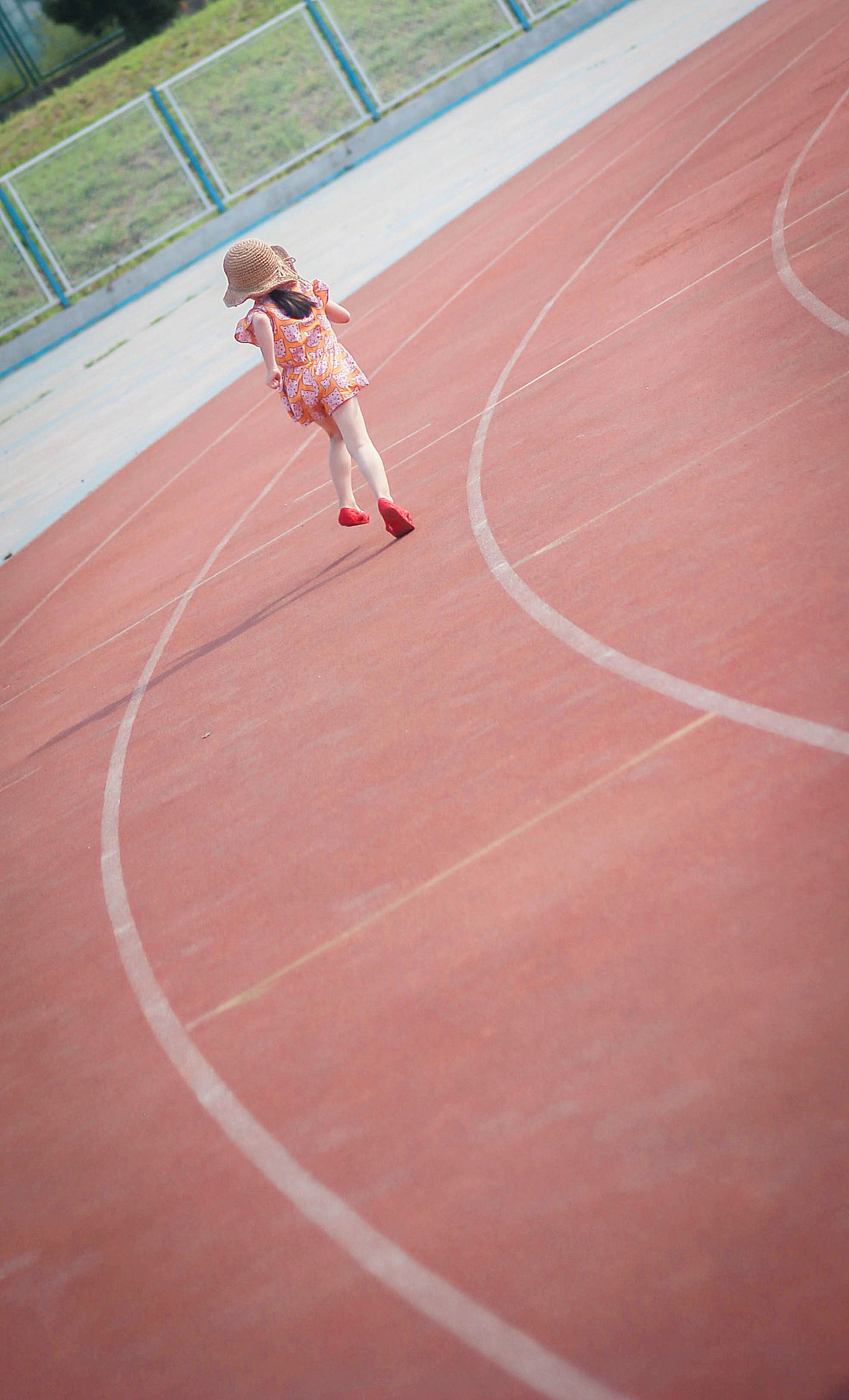 小朋友几岁啦？（图ZOTI1Njk0NTY=） - 人像摄影 - 站酷设计师青屿Max原创素材 - 站酷ZCOOL