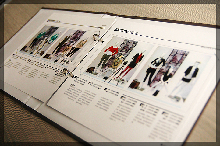 12春陈列手册（图ZNTI1MDY3Mg==） - 展陈设计 - 站酷设计师单人旁寸字付原创素材 - 站酷ZCOOL