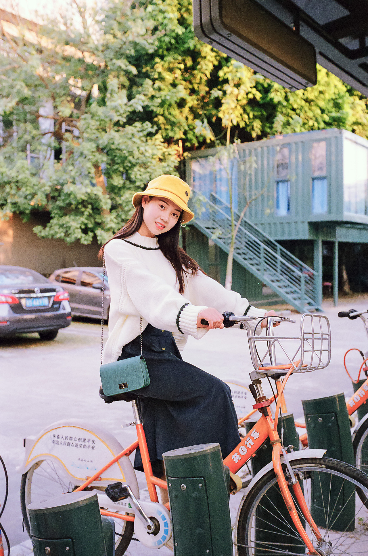 半岛铁盒 印象中的爱情