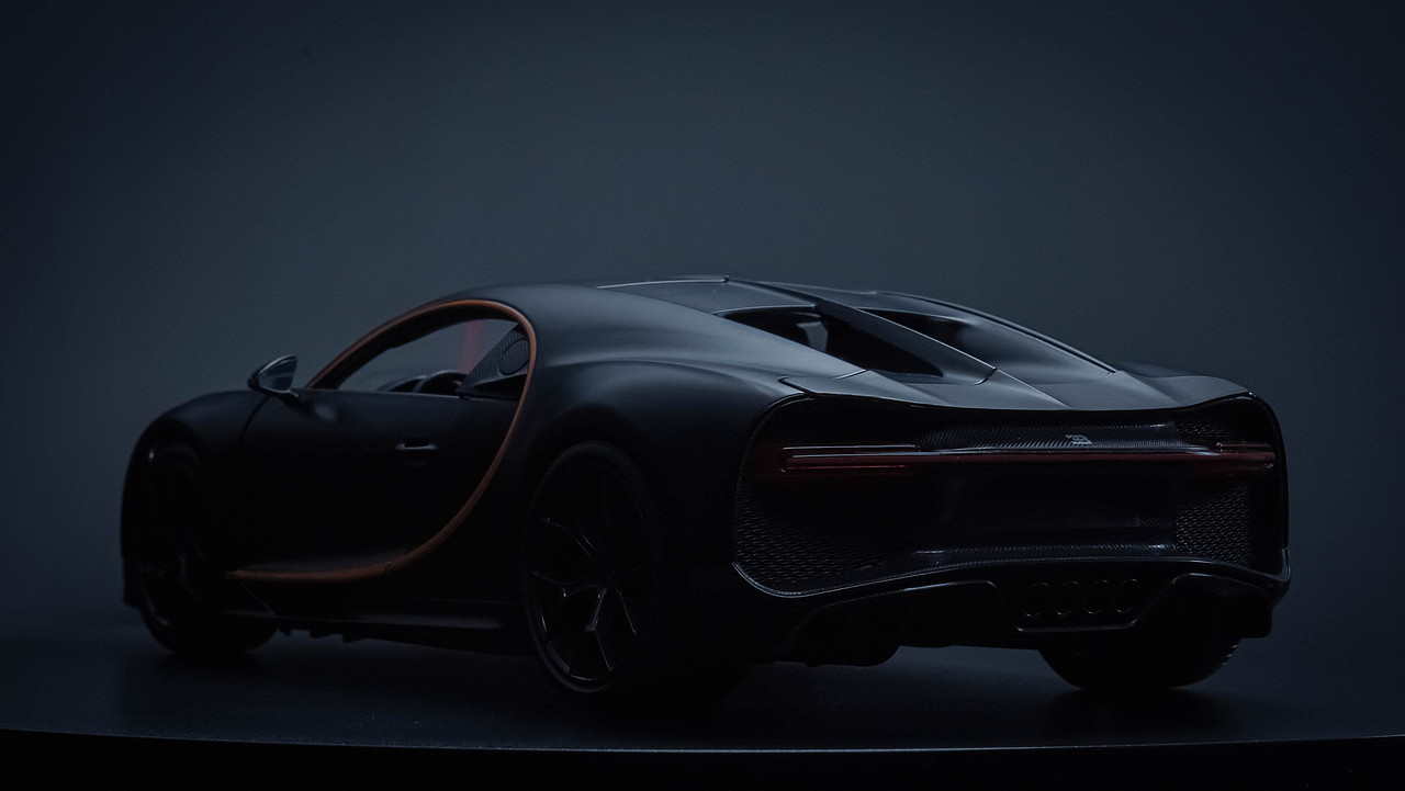 布加迪威龙车模拍摄