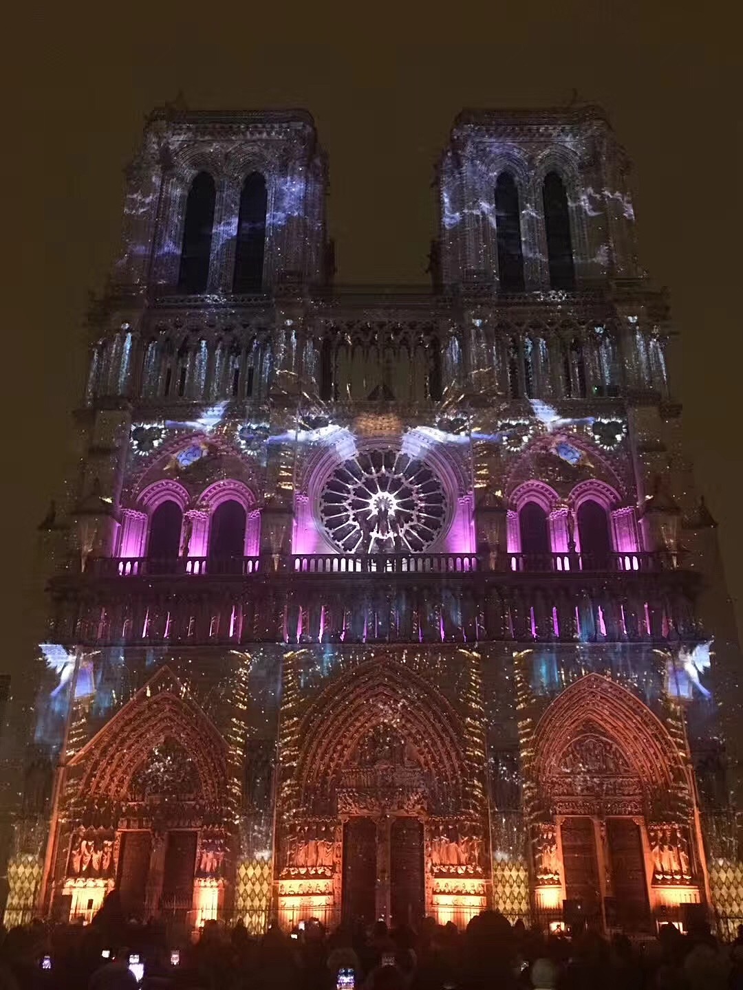 巴黎圣母院850周年庆典