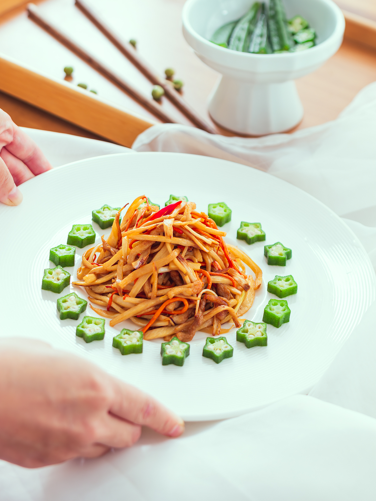秋天的食物摄影：茭白炒素蛋白（图ZMzc4MTIxNzY4） - 美食摄影 - 站酷设计师五哈怪乖原创素材 - 站酷ZCOOL