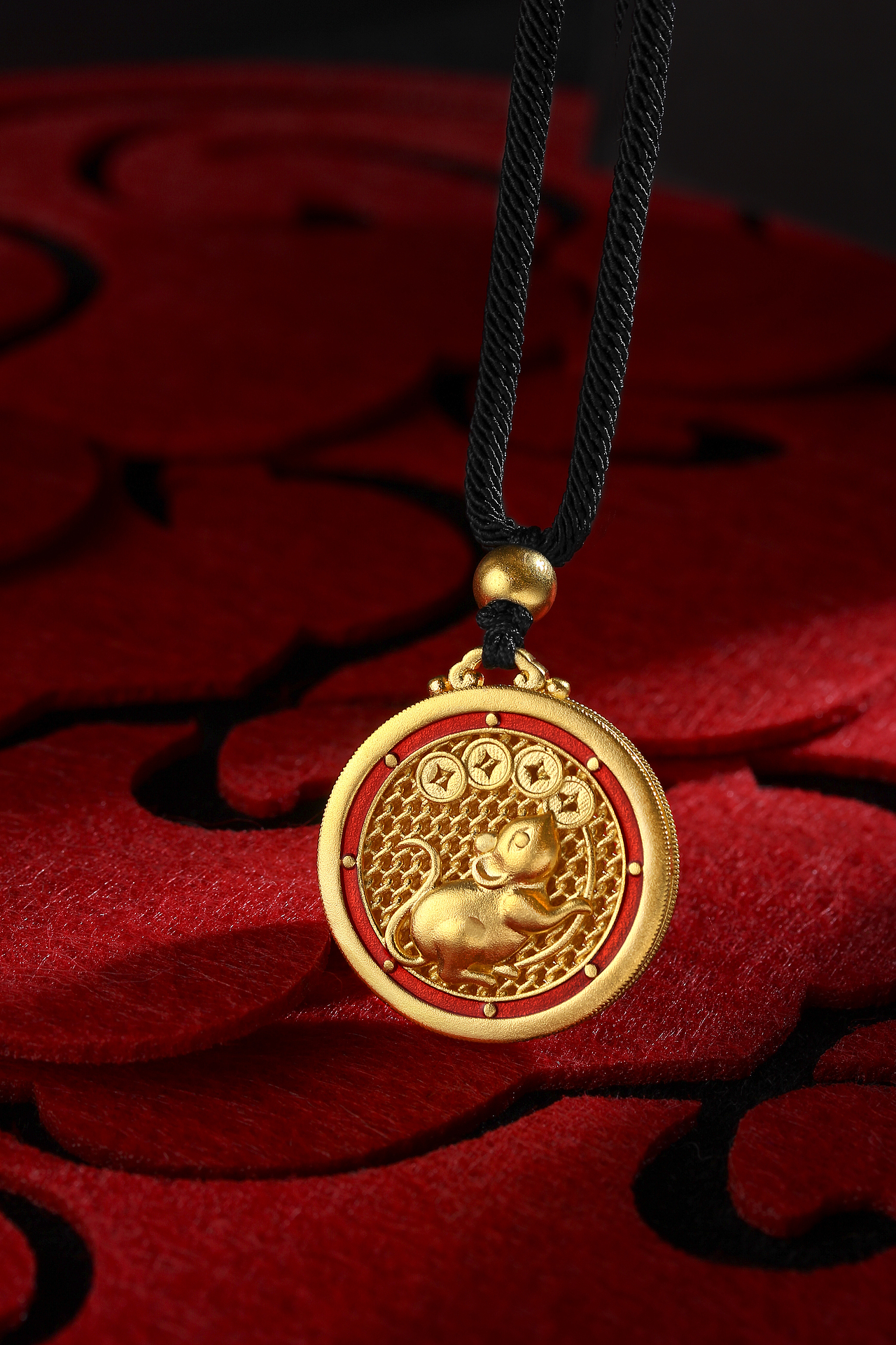 静物摄影 产品摄影 珠宝摄影 黄铂金（图ZMjIyOTYxNDY0） - 产品摄影 - 站酷设计师舞大爷原创素材 - 站酷ZCOOL