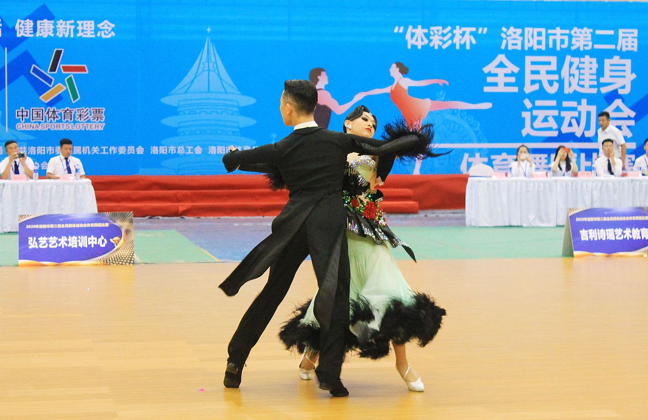2020洛阳市全民健身运动会(图ZMjczMjMzMTMy) - 品牌 - 站酷设计师棉花糖味的小仙女原创素材 - 站酷ZCOOL