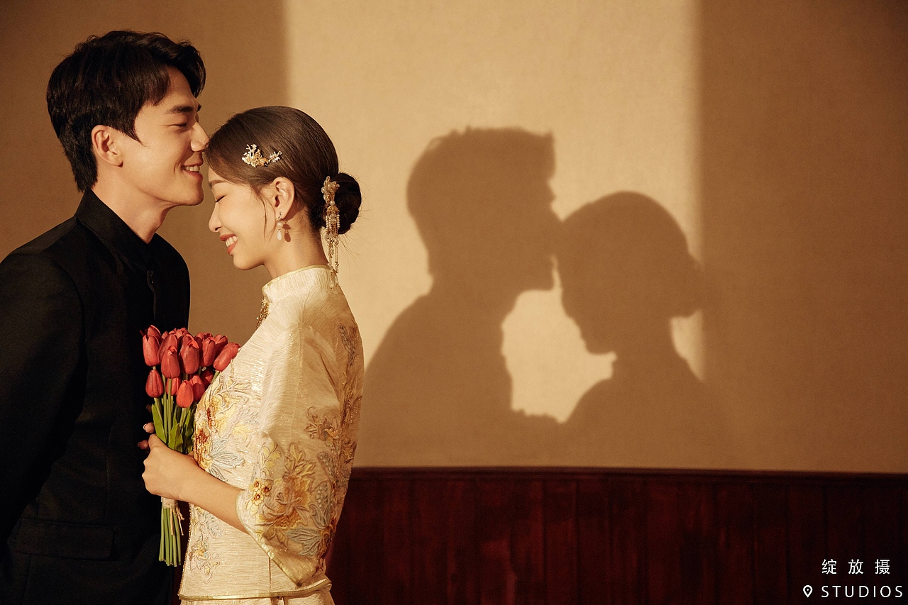 光影新中式婚纱照⭐桂馥兰馨（图ZMjY4NTY4NTMy） - 婚礼摄影 - 站酷设计师绽放摄胶片摄影原创素材 - 站酷ZCOOL