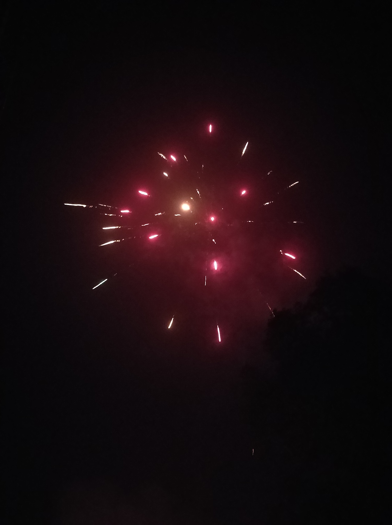 煙火&星空（圖ZMTA1MjE2OTA4） - 人文/紀(jì)實(shí)攝影 - 站酷設(shè)計師李誠原創(chuàng)素材 - 站酷ZCOOL