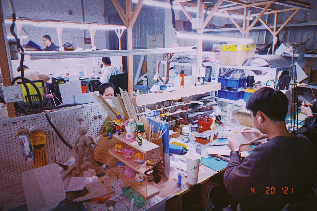 定格动画的一天--道具间