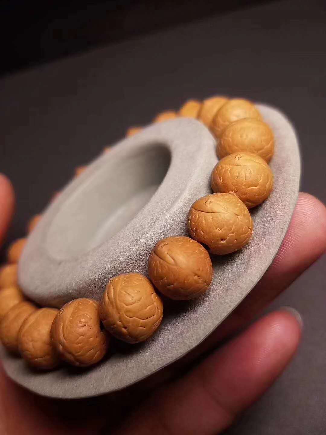 小黄皮凤眼手串——龙掌柜文玩