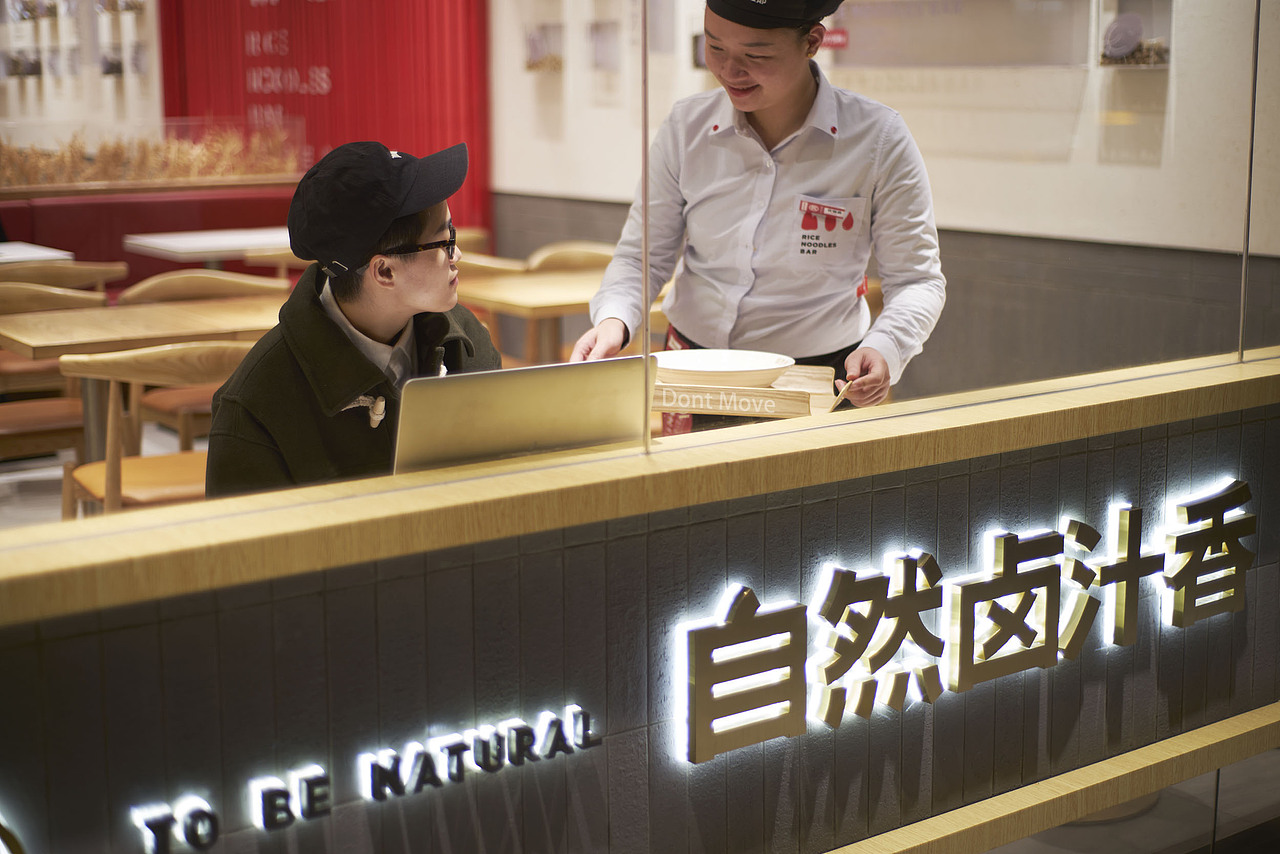 桂林米粉的日与夜