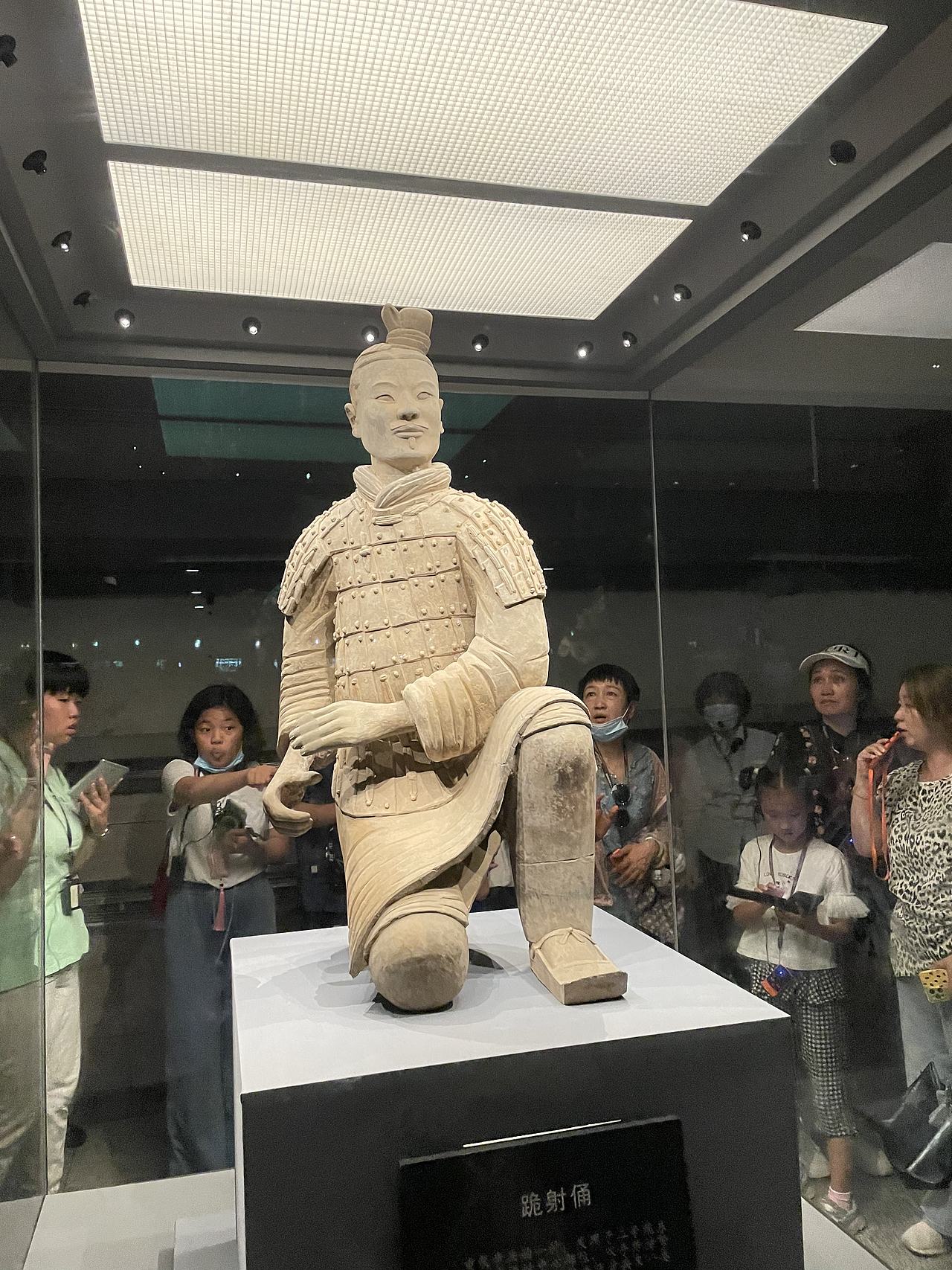 西安兵马俑坑其一：部分坑位兵马俑（图ZMjg5OTIyODUy） - 人文/纪实摄影 - 站酷设计师Z431690998原创素材 - 站酷ZCOOL