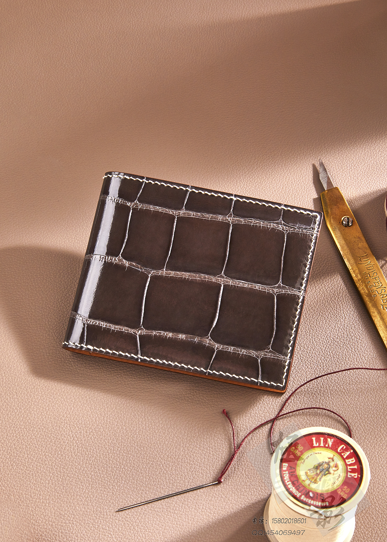 鳄鱼皮男士钱包白底场景创意拍摄精修样张分享（图ZMTU1MjcyNjU2） - 产品摄影 - 站酷设计师极致映像原创素材 - 站酷ZCOOL