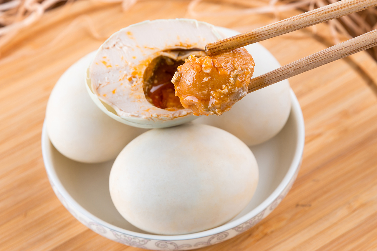 咸鸭蛋 蛋黄拍摄 食品食物特产鸡蛋拍摄