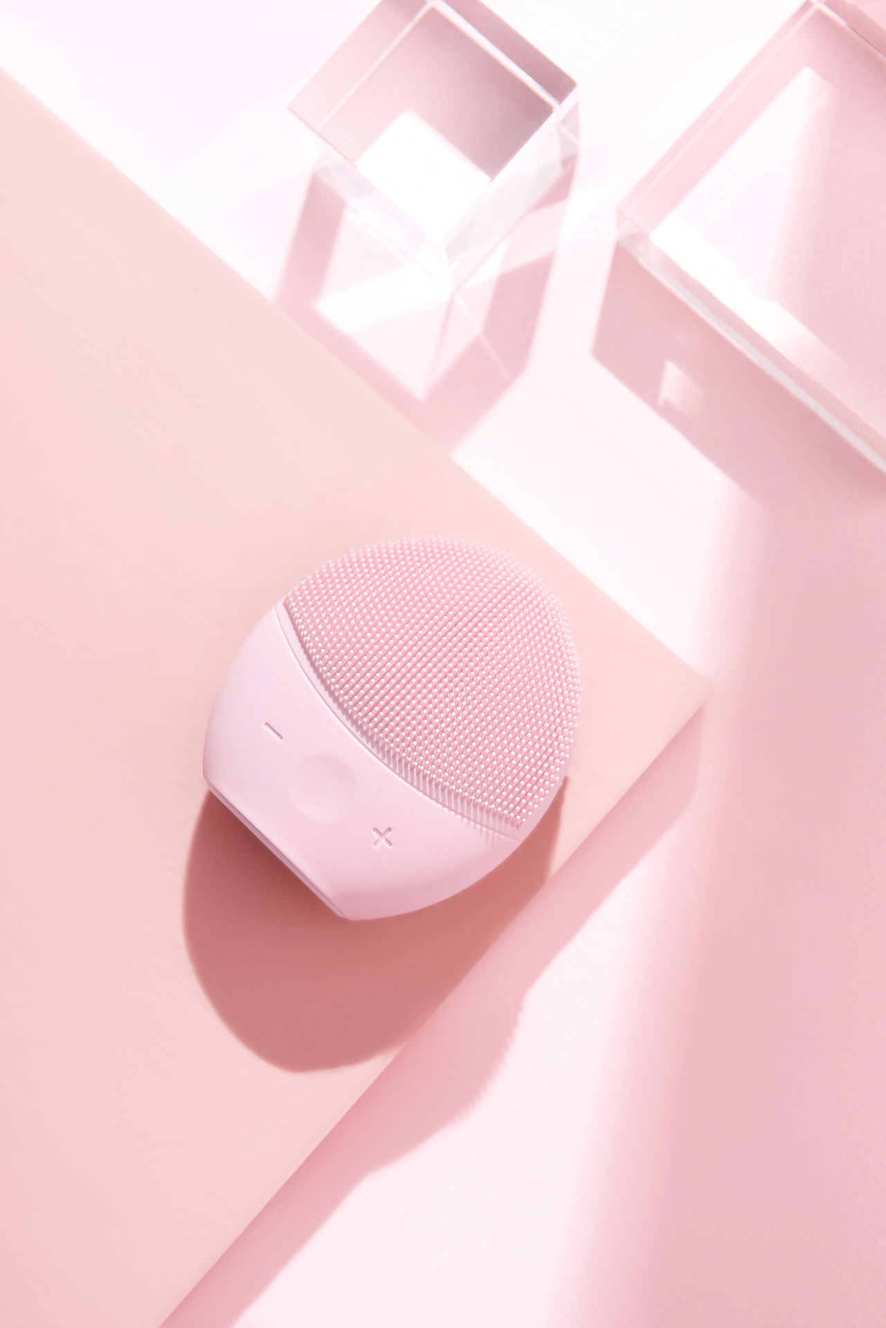 杭州产品摄影｜电器｜美容｜洗脸仪｜脸部按摩仪（图ZMTg2OTg0MDk2） - 产品摄影 - 站酷设计师摄影师馒头MANTO原创素材 - 站酷ZCOOL