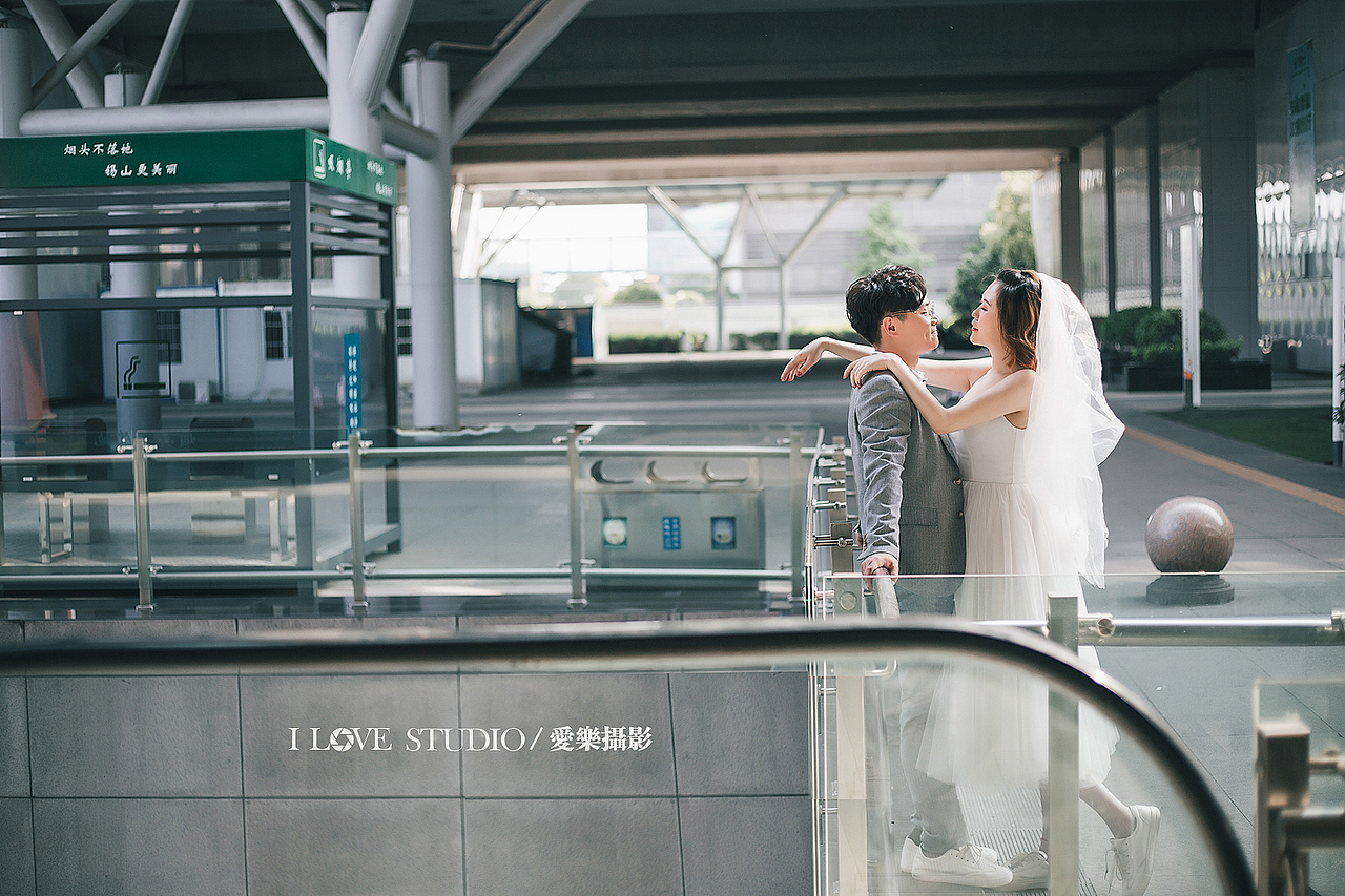 爱乐摄影原创作品——《邂逅爱情》