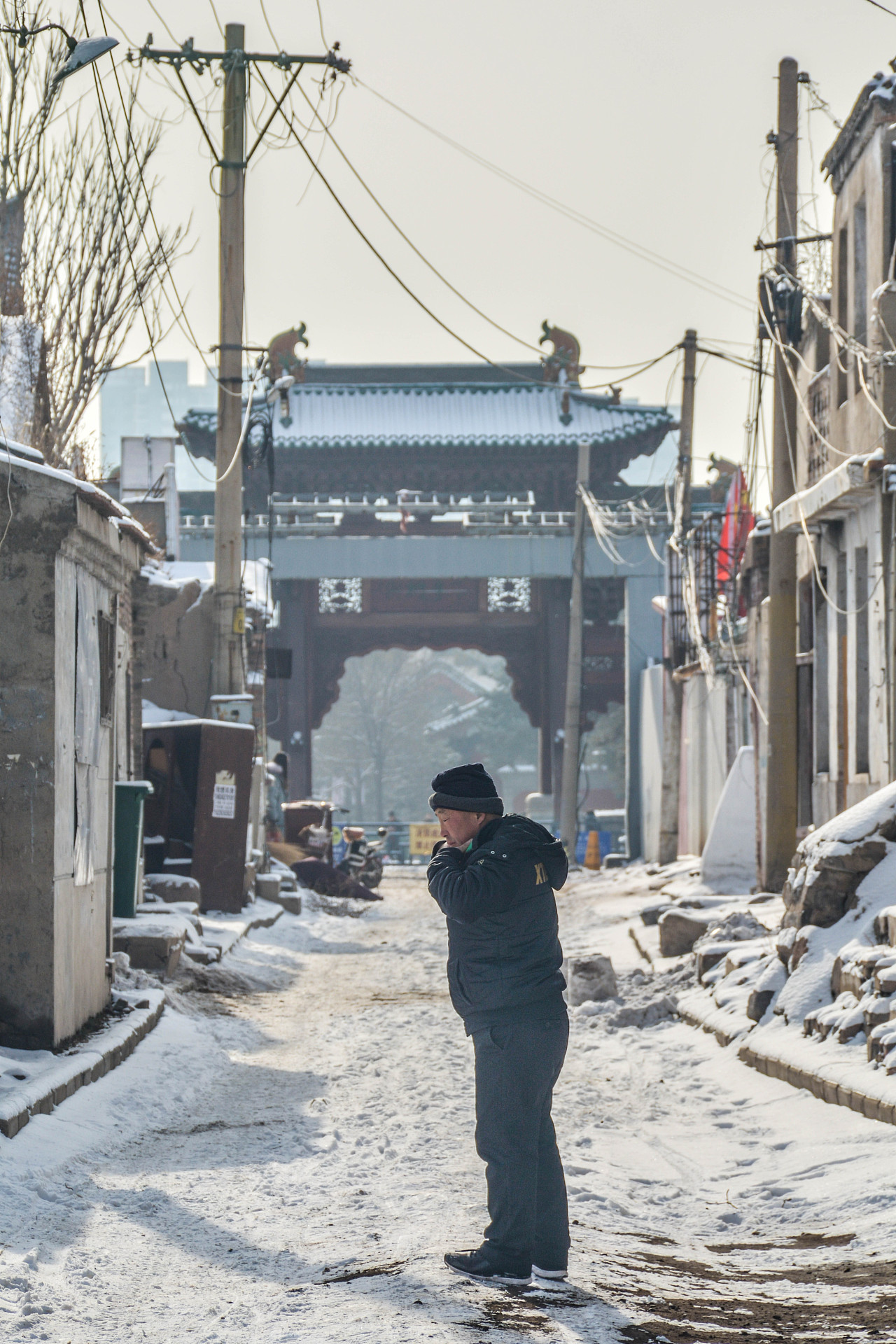 雪后的大同古城街巷