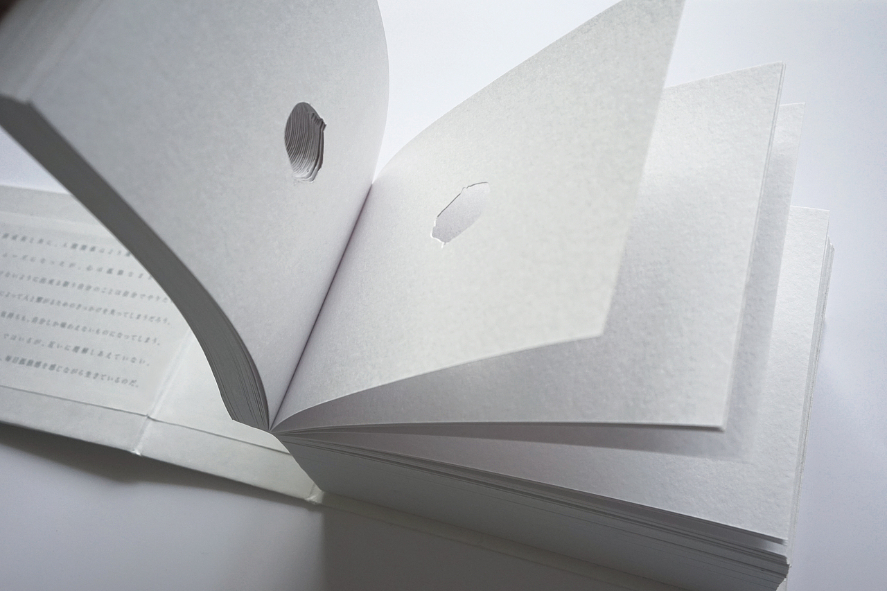 《孤独の島》概念书籍（图ZMjUxMjk4NDc2） - 书籍/画册 - 站酷设计师sun_mooon原创素材 - 站酷ZCOOL