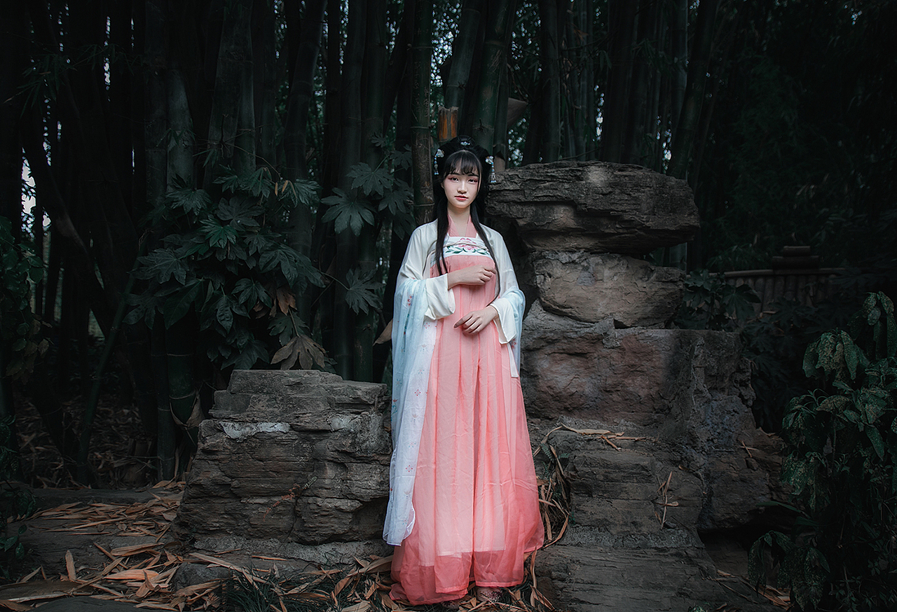 游园惊梦（汉服人像）（图ZNzcyNTUzMzY=） - 人像摄影 - 站酷设计师熊雪雪同学原创素材 - 站酷ZCOOL