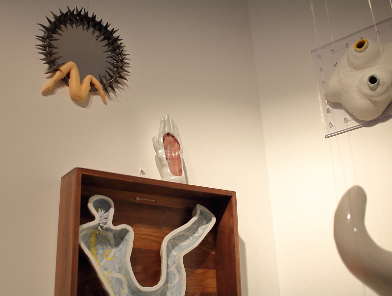 作品：异化的身体