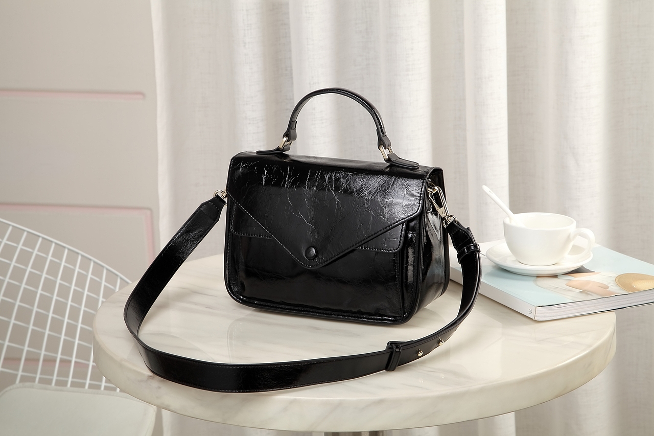 时尚百搭女包摄影网店拍照淘宝拍摄静物拍图场景拍摄（图ZMTg4OTAwNzEy） - 产品摄影 - 站酷设计师广州集映视觉摄影原创素材 - 站酷ZCOOL