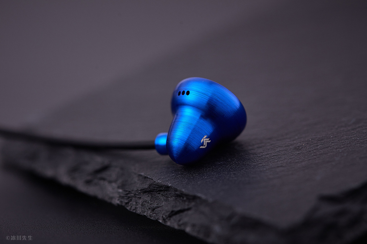 耳机拍摄 · Ksearphone丨©冰川先生