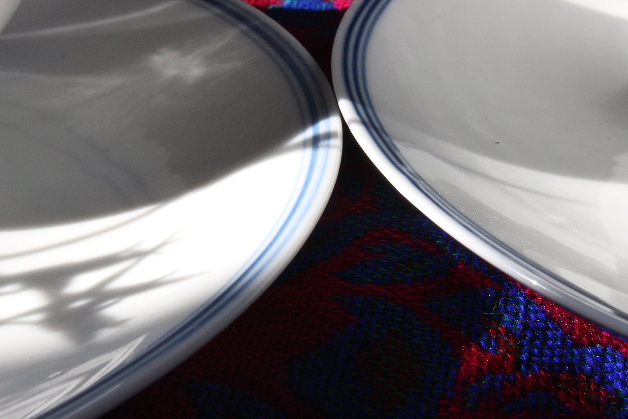 手绘喜字餐具（图ZMjY5NDU3MzI=） - 生活用品 - 站酷设计师Jocelyn陈原创素材 - 站酷ZCOOL