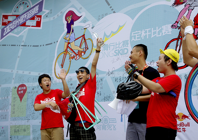 2012郑州野猫赛(图ZNjczNzAwMA==) - 品牌 - 站酷设计师nesozheng原创素材 - 站酷ZCOOL