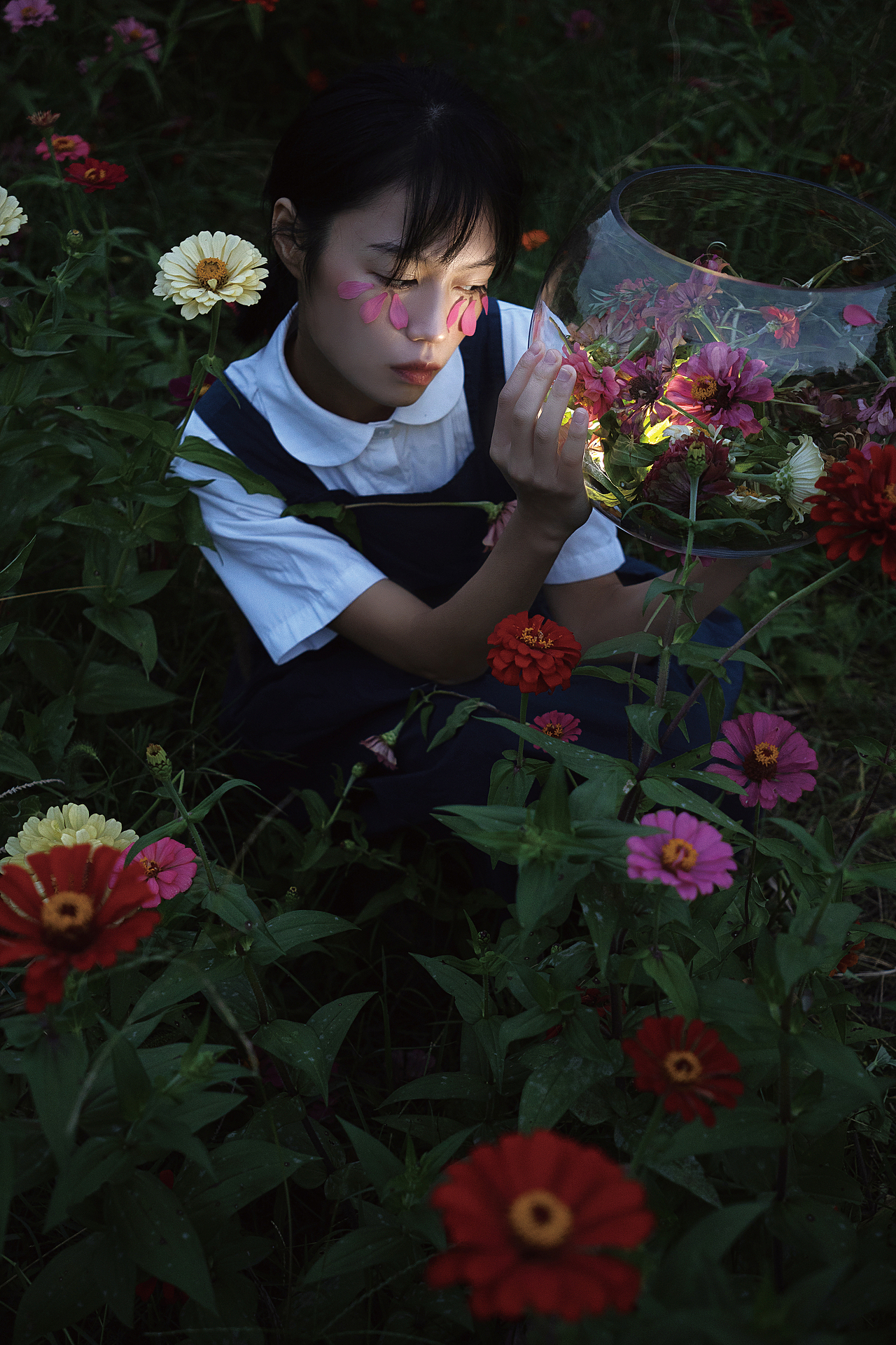 金鱼离开后（适马 18-50mm2.8 dc dn 人像样张）（图ZMjc0NzMyNjMy） - 人像摄影 - 站酷设计师斯无鸡蛋原创素材 - 站酷ZCOOL