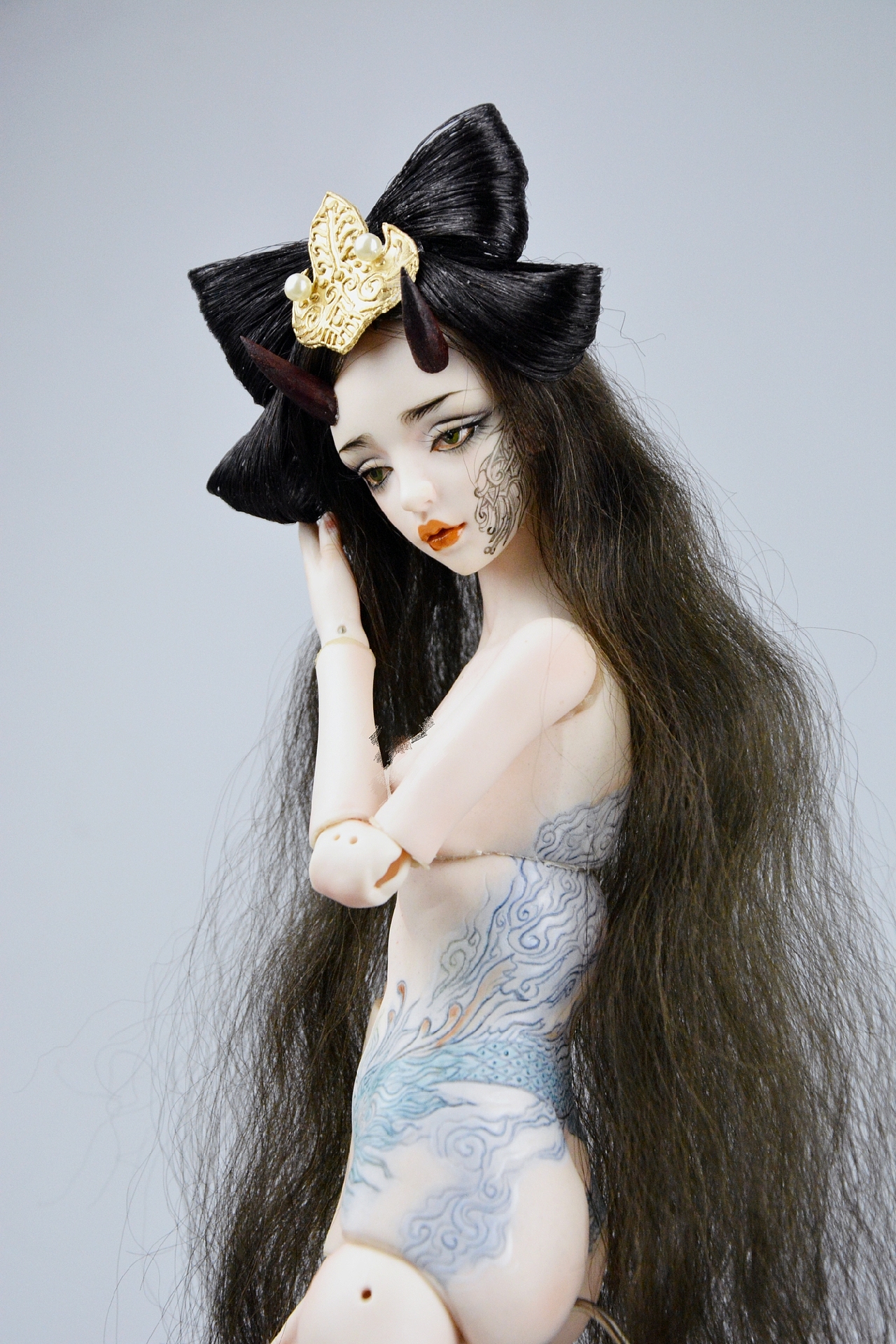 脸部刺青是为了遮盖一个黑点,实在是舍不得这个娃,可能大家会觉得有点突兀吧