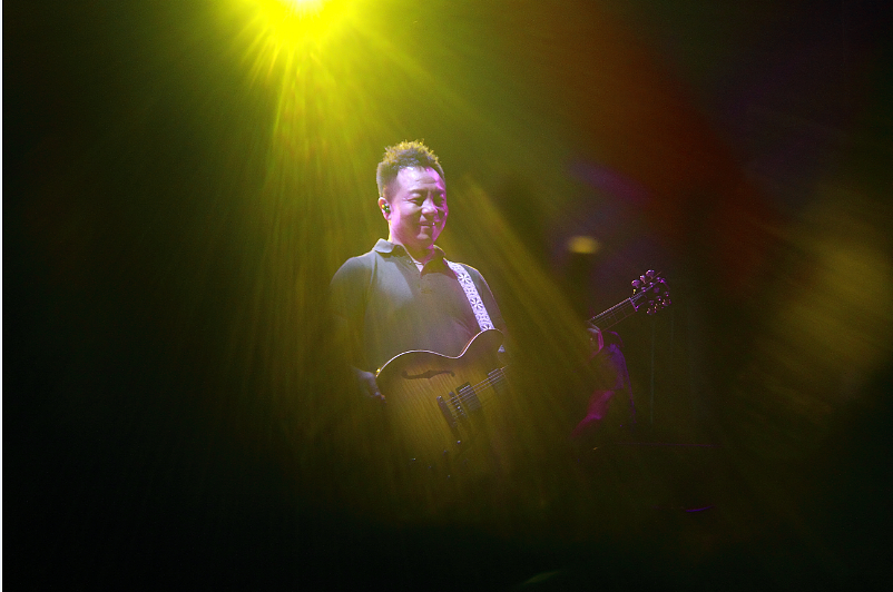 许巍（图ZMzA0NjU4ODA=） - 人像摄影 - 站酷设计师苏小安原创素材 - 站酷ZCOOL