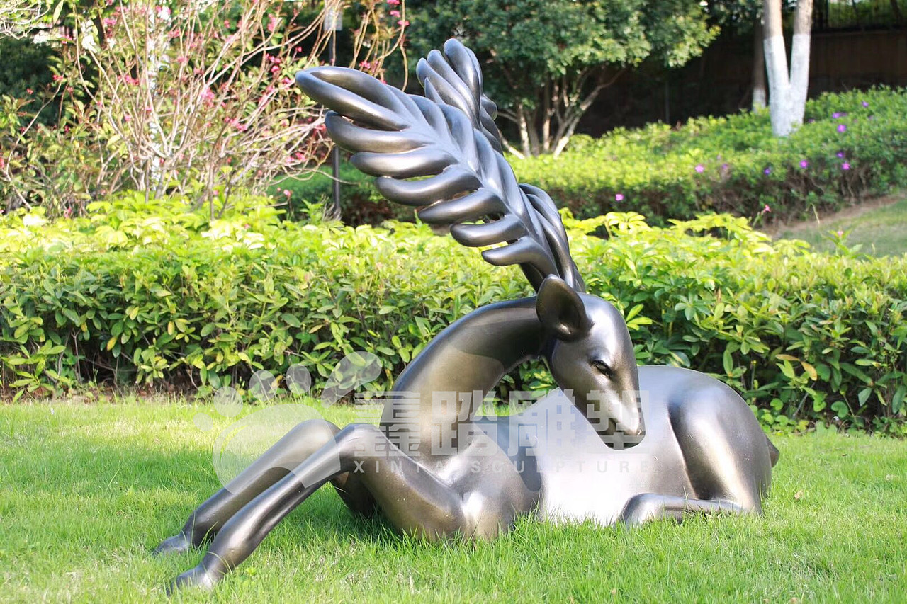 园林不锈钢雕塑在生活中有什么作用