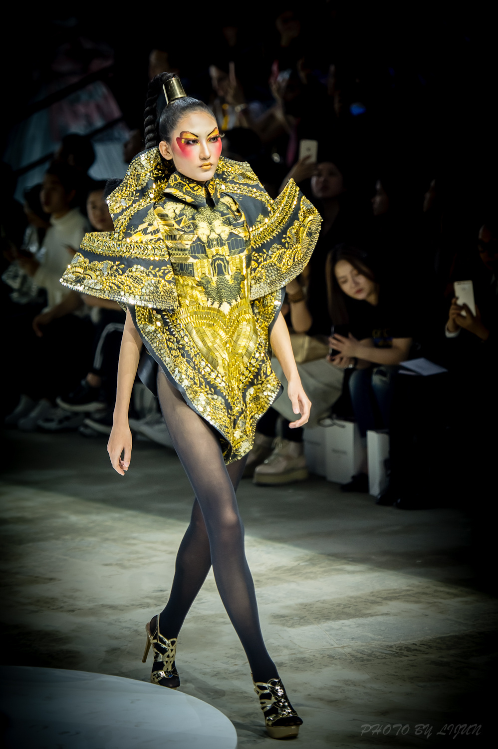 中国国际时装周——东方印记||2018毛戈平彩妆造型发布