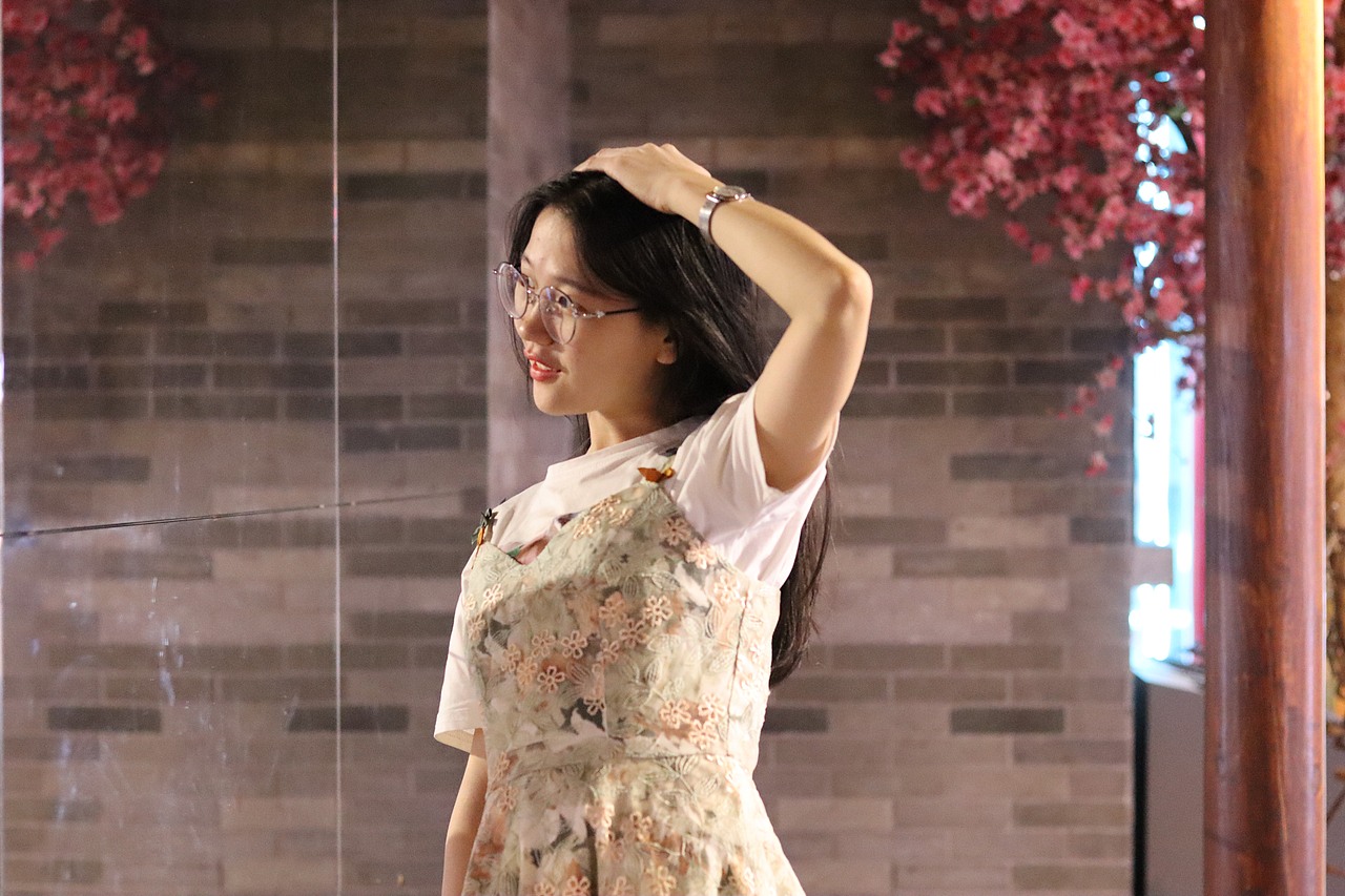 能让你变得孩子气的人,都特别温柔。