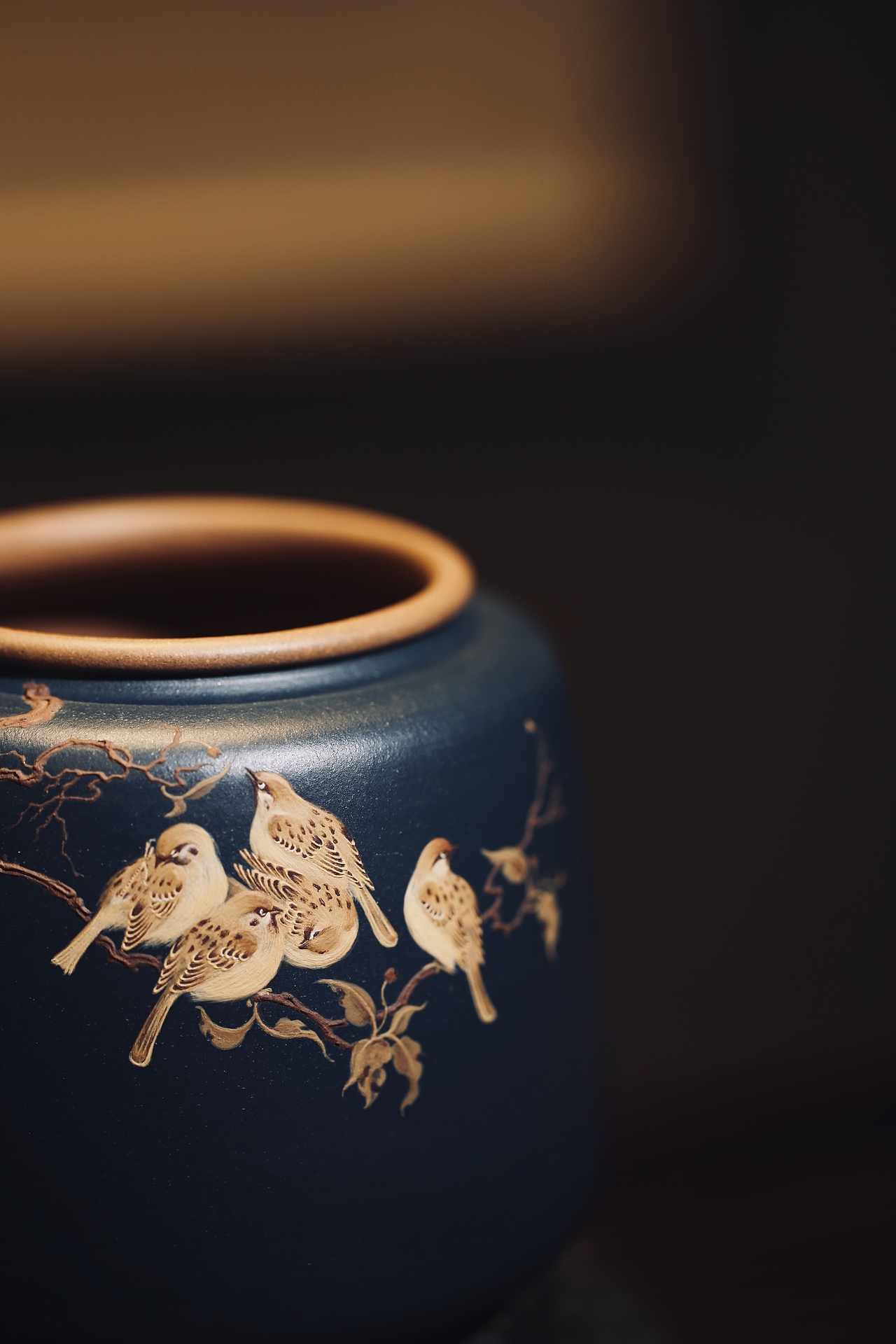 紫砂泥绘瓦雀栖枝图.无锡/手工艺人/5年前/103浏览修泽说