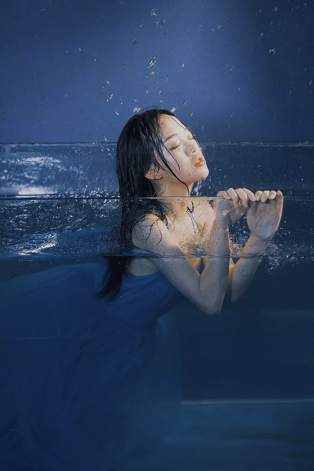 一些蓝（图ZMjQyMTA4NTQ4） - 人像摄影 - 站酷设计师极光ALBUM原创素材 - 站酷ZCOOL