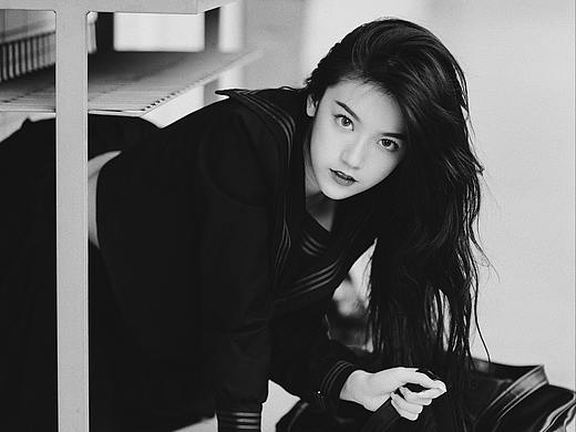 亚成期蓝尾斗鱼