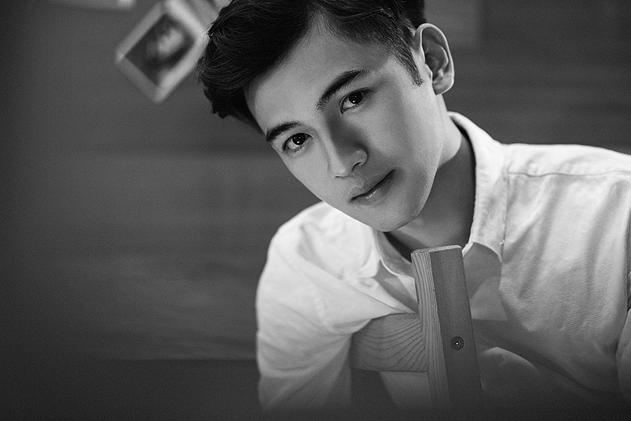 洒满阳光的咖啡（图ZMTIxMzQwODE2） - 人像摄影 - 站酷设计师Tony东先森原创素材 - 站酷ZCOOL